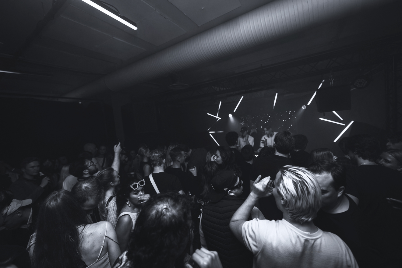 Hovland and Marensius supporting Sebastien Leger at Dogyard. Photo: Ortenheim