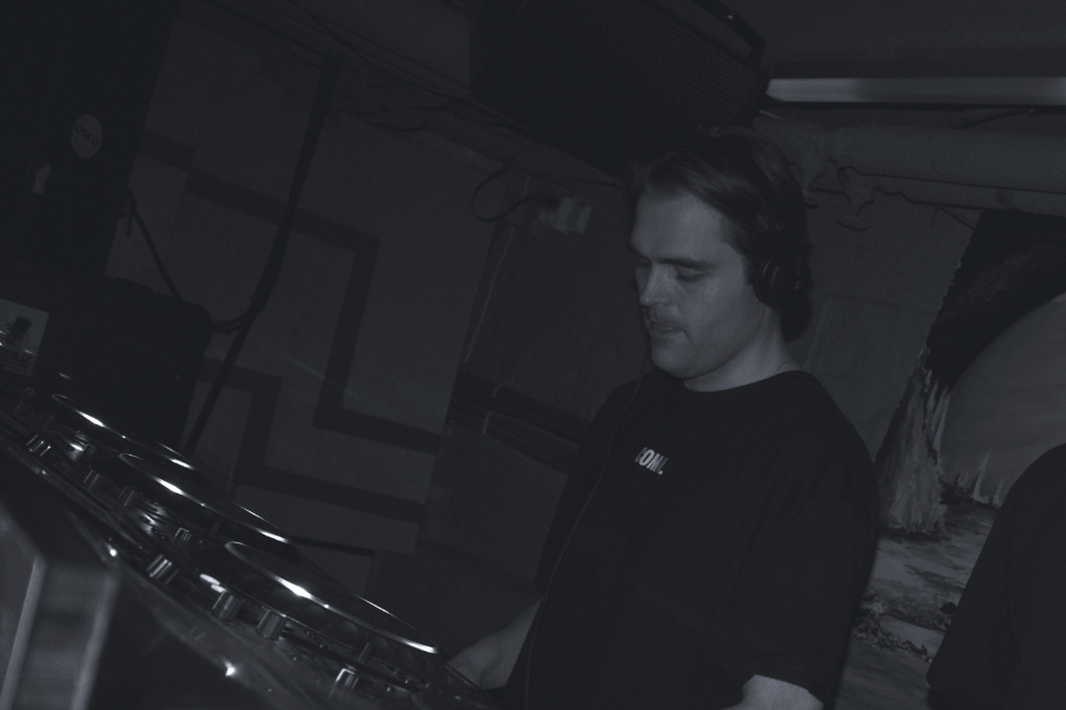 Marensius while performing a set at The Villa Dancing.